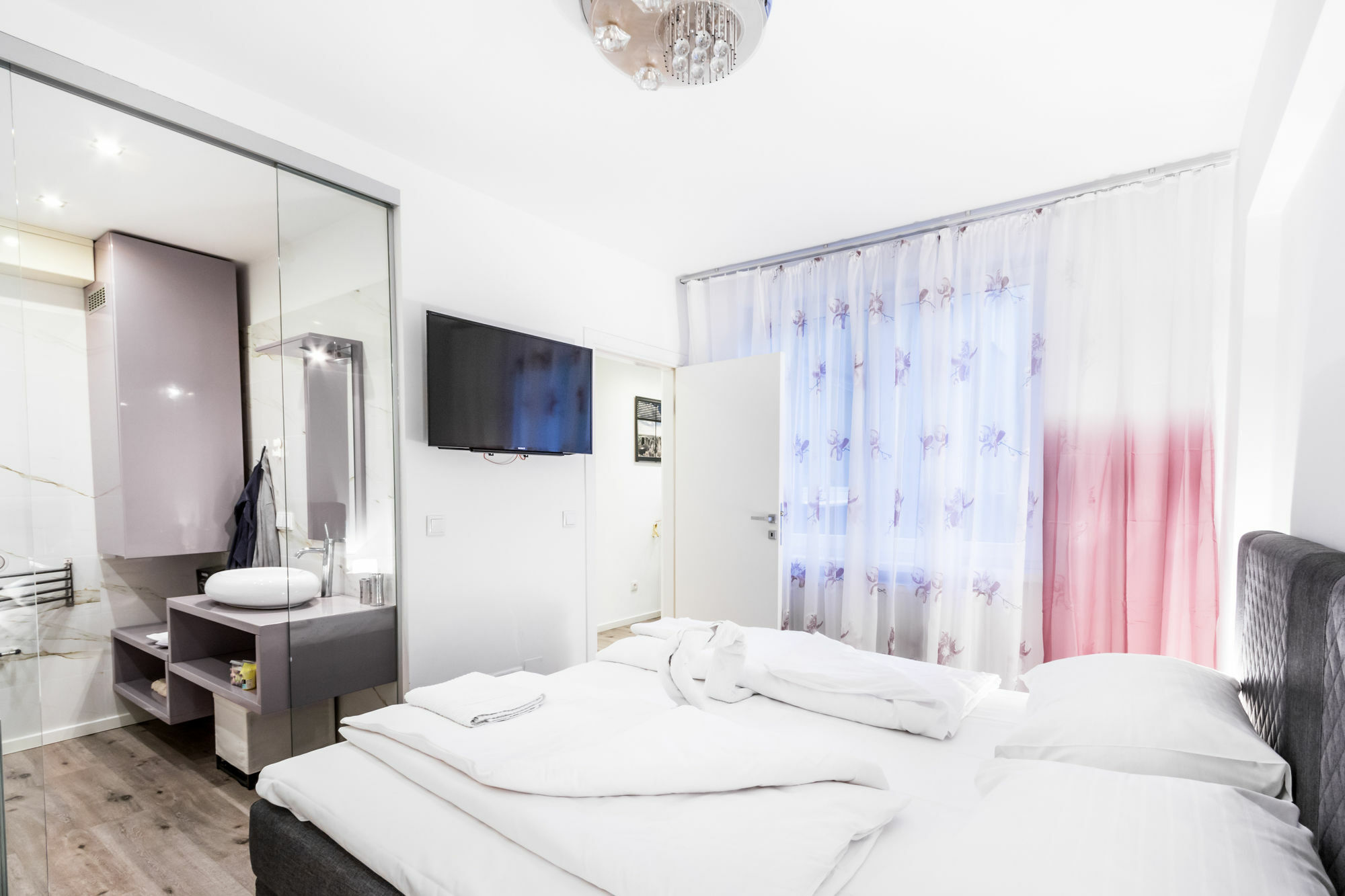 Grand Apartment Vienne Extérieur photo