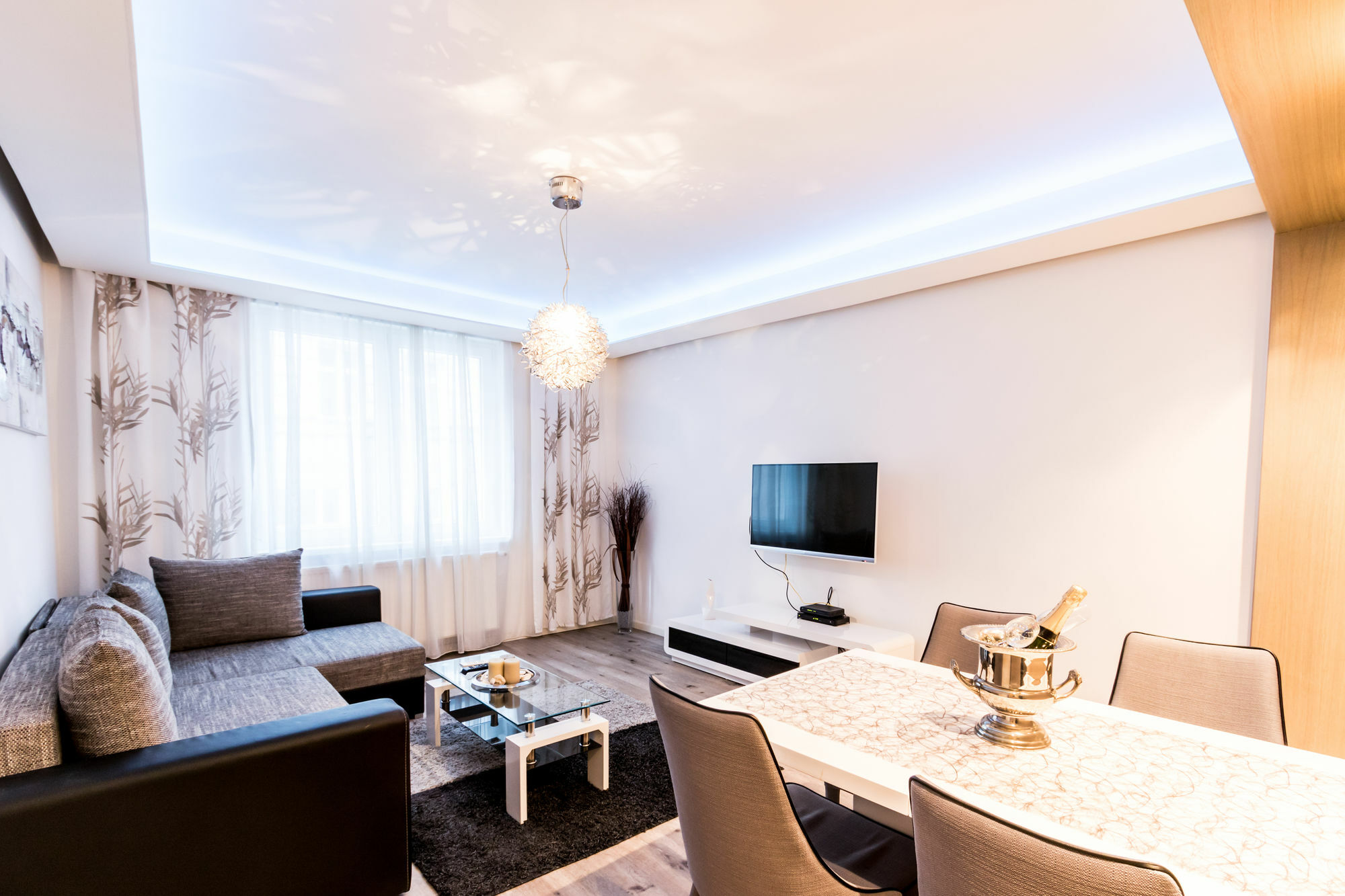 Grand Apartment Vienne Extérieur photo
